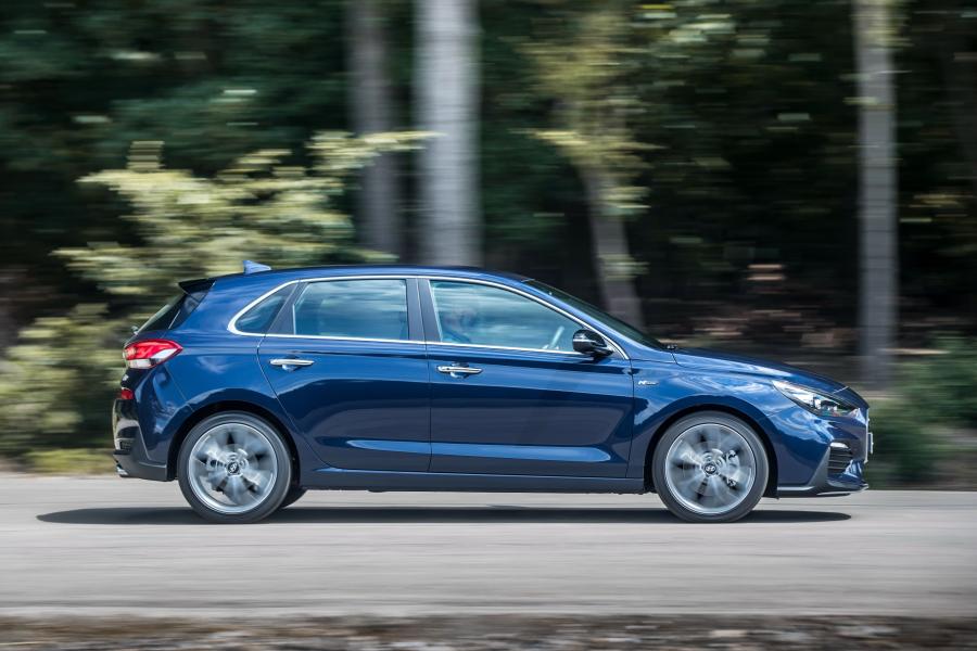  Hyundai i30 N Line (PD) 2018 года  (UK) (фото 31 из 40)